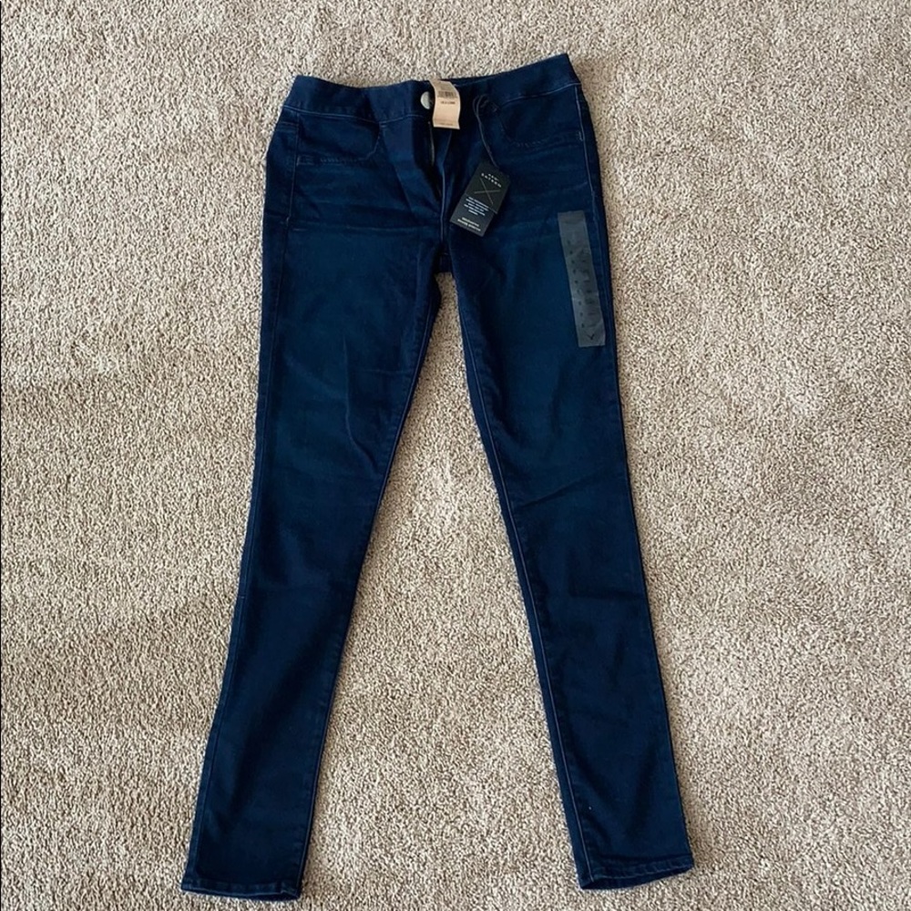 American Eagle Sateen Mid Rise Jeans - 8 Long
